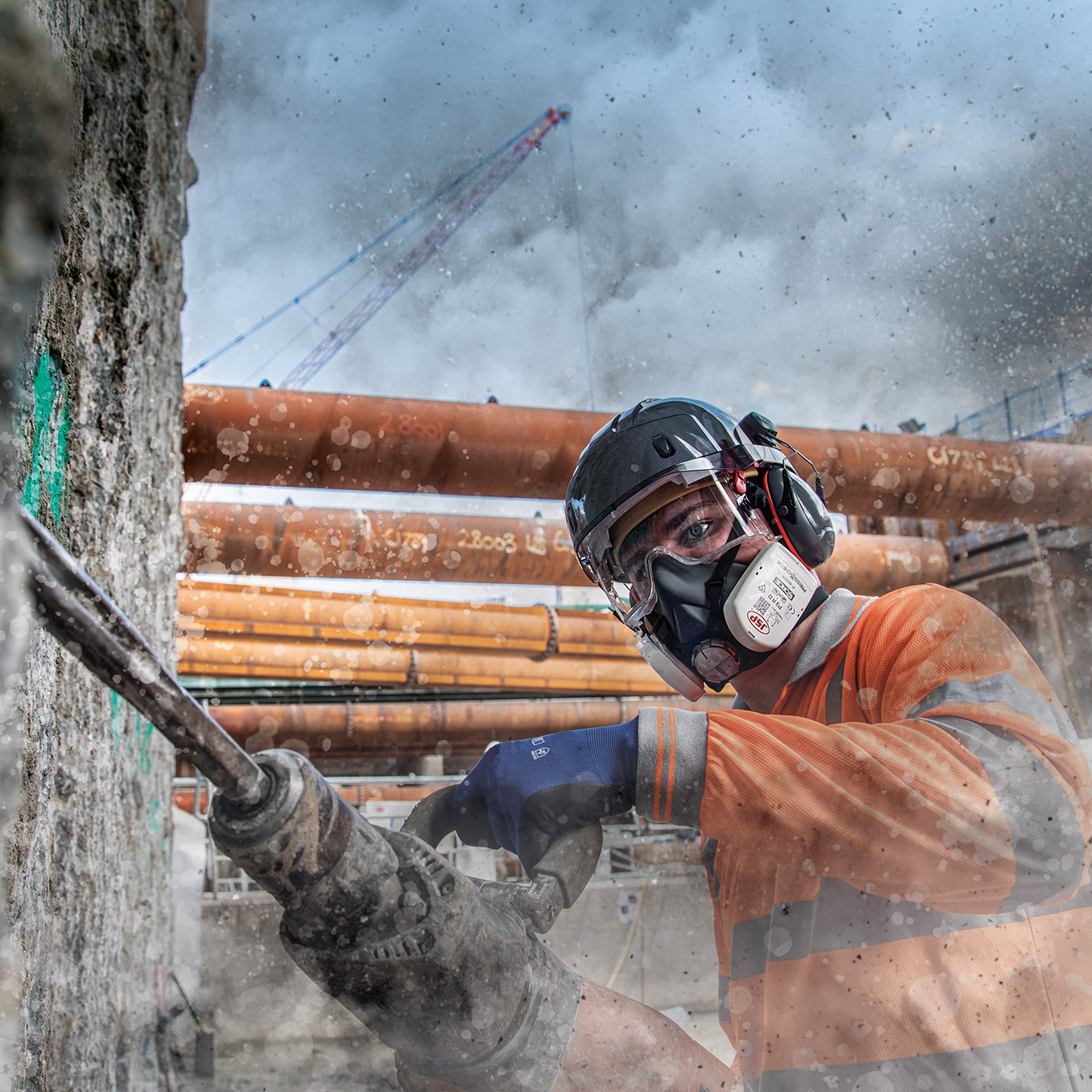 Worker wearing PPE